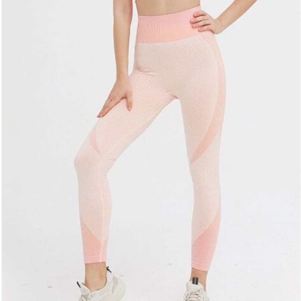 Astoria MOMENTUM Full Length Legging - Peaches and Cream